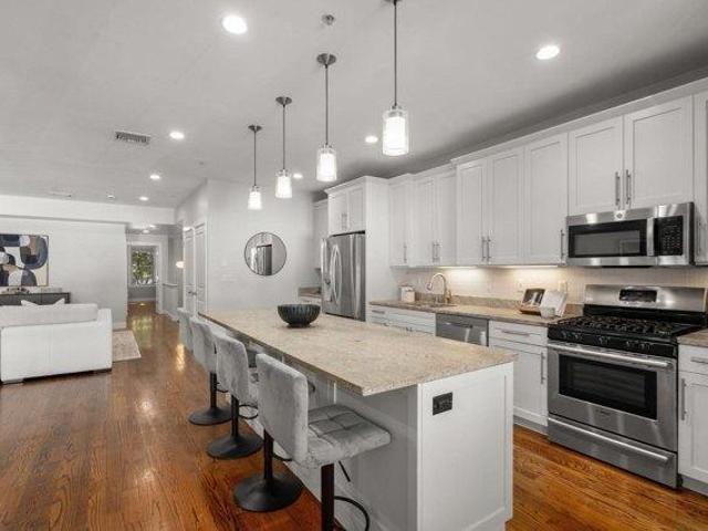 Condo for sale in Seaport, Boston