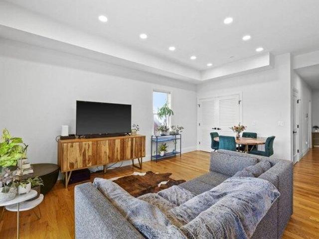 Condo for sale in Mount Ida, Boston