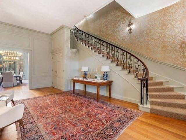 Condo for sale in Beacon Hill, Boston