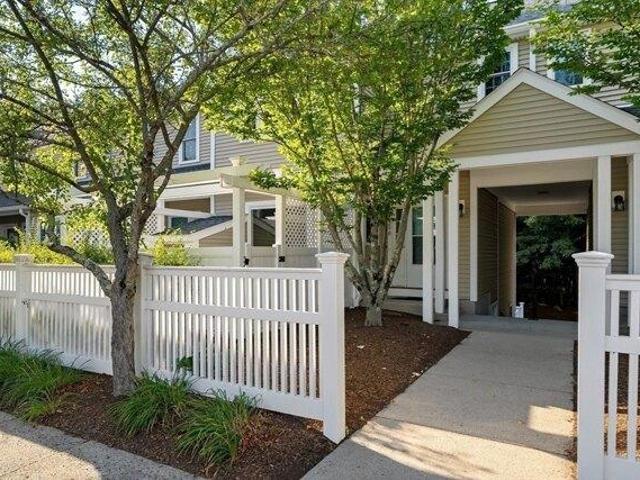 Condo for sale in Braintree, Massachusetts