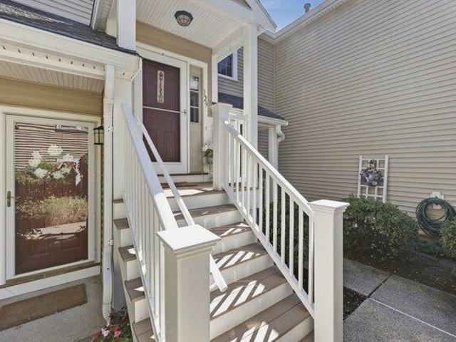 Condo for sale in Braintree, Massachusetts