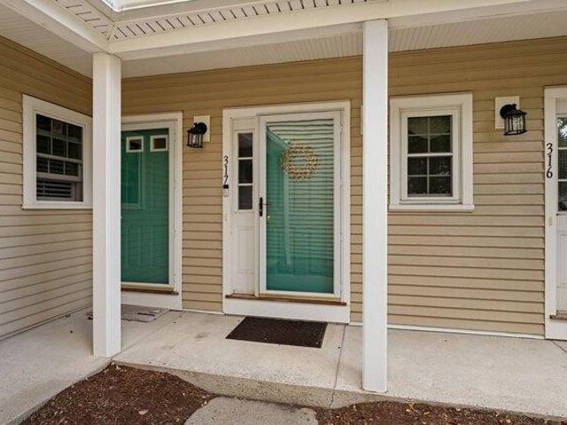 Condo for sale in Devon Wood Condominiums, Braintree