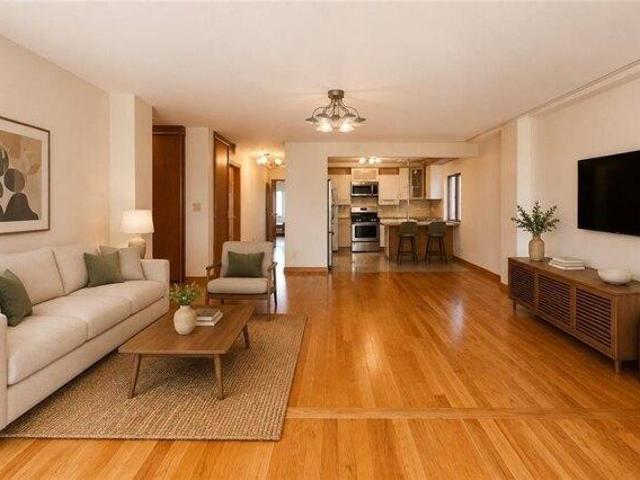 Condo for sale in Arverne, New York