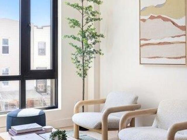 Condo for sale in Arverne, New York