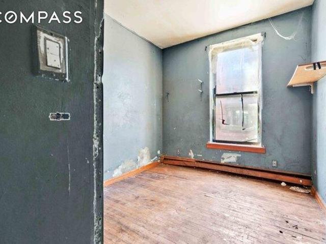 Condo for sale in Arverne, New York