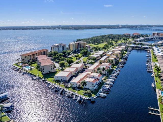 Condo for sale in Cape Coral, Florida