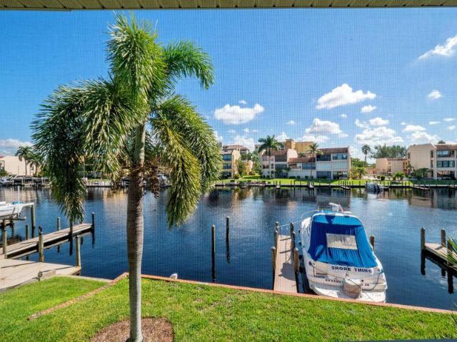 Condo for sale in Cape Coral, Florida