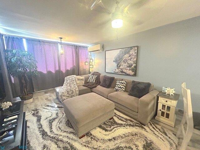 Condo for sale in Carolina, Richmond