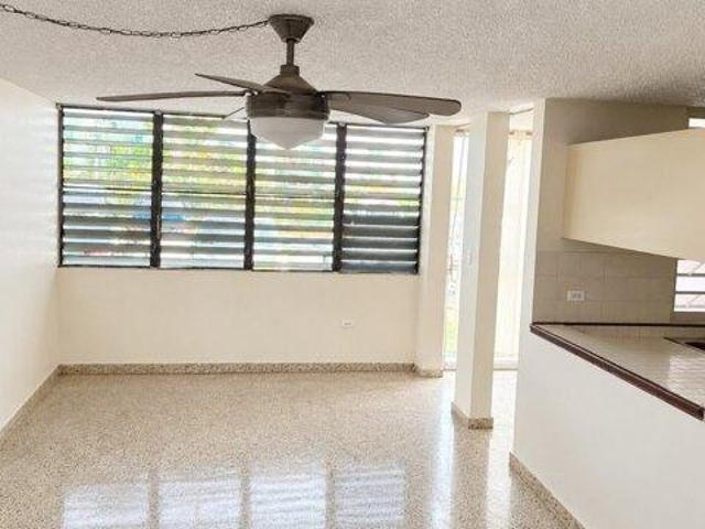 Condo for sale in Carolina, Richmond