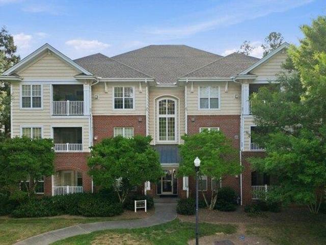 Condo for sale in Chapel Hill, North Carolina