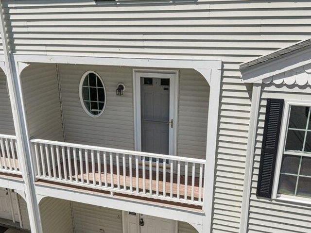 Condo for sale in Chelmsford, Massachusetts