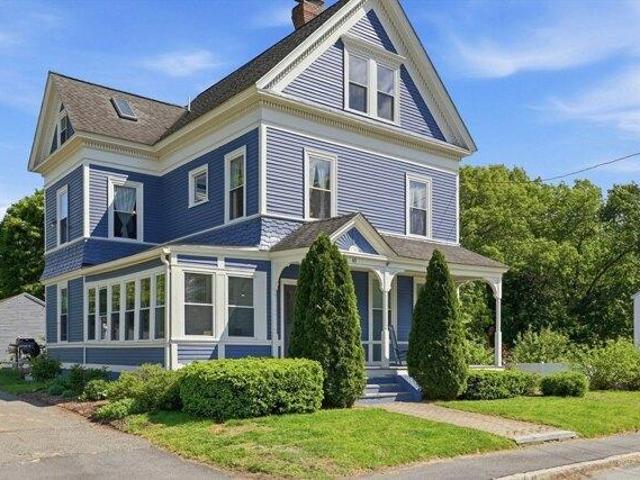 Condo for sale in Chelmsford, Massachusetts