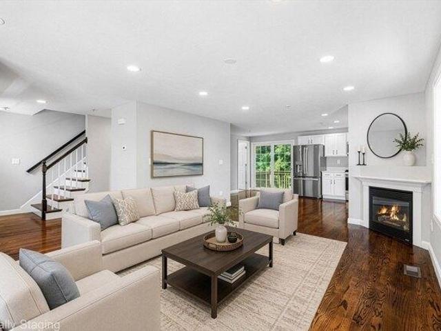 Condo for sale in Chelmsford, Massachusetts