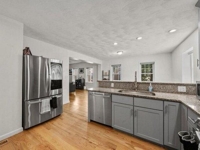 Condo for sale in Chelsea, Massachusetts