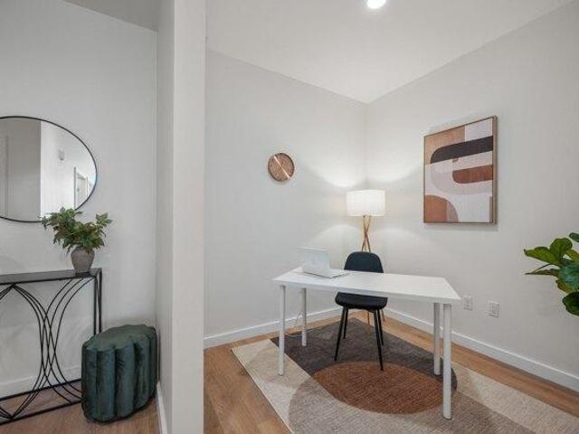 Condo for sale in Bellingham Square, Chelsea