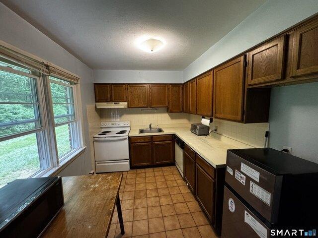 Condo for sale in Cheshire, Connecticut