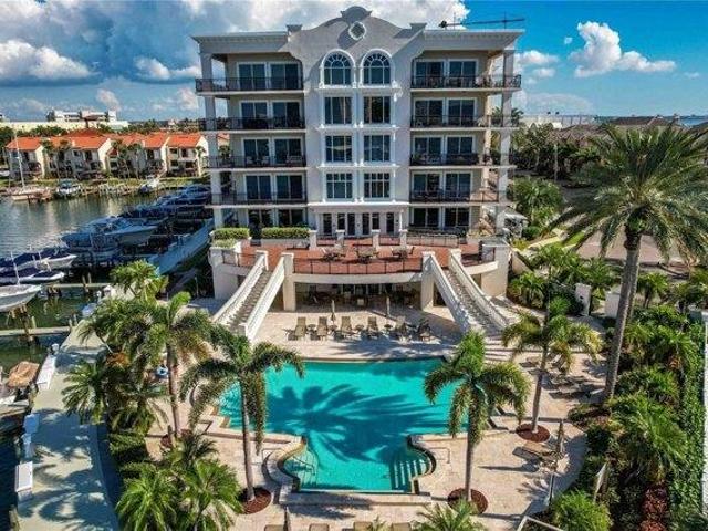 Condo for sale in Clearwater, Florida