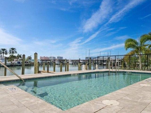 Condo for sale in Clearwater, Florida