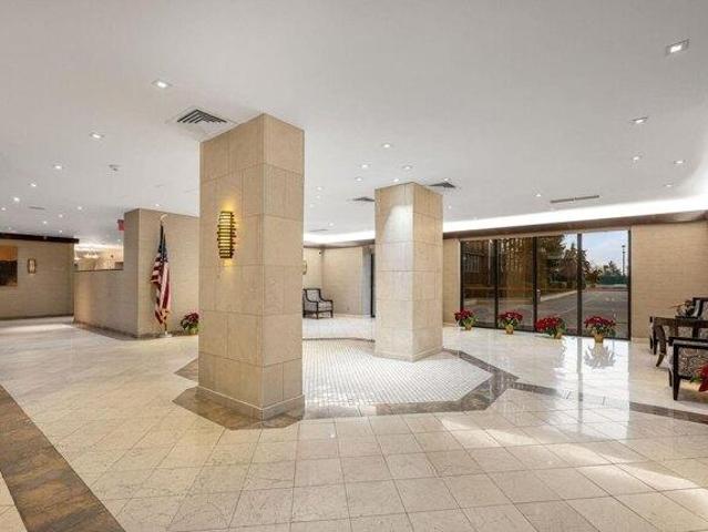 Condo for sale in Fort Lee, New Jersey