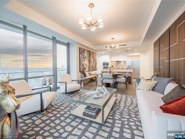 Condo for sale in Cliffside Park Condo for sale in Cliffside Park
