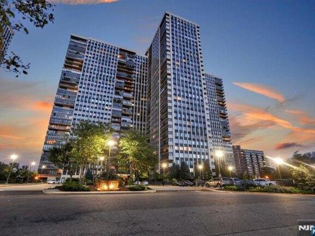 Condo for sale in Cliffside Park, New Jersey