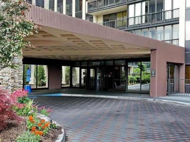 Condo for sale in Fort Lee, New Jersey