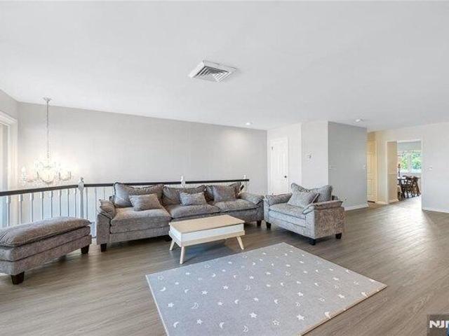 Condo for sale in Cliffside Park, New Jersey