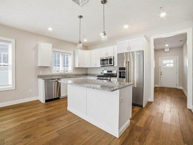 Condo for sale in Clinton, Massachusetts
