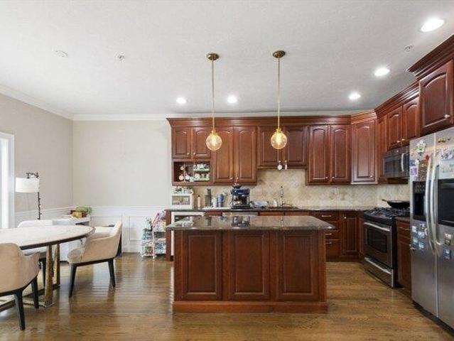 Condo for sale in Clinton, Massachusetts