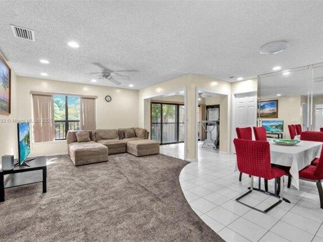 Condo for sale in Coconut Creek, Florida