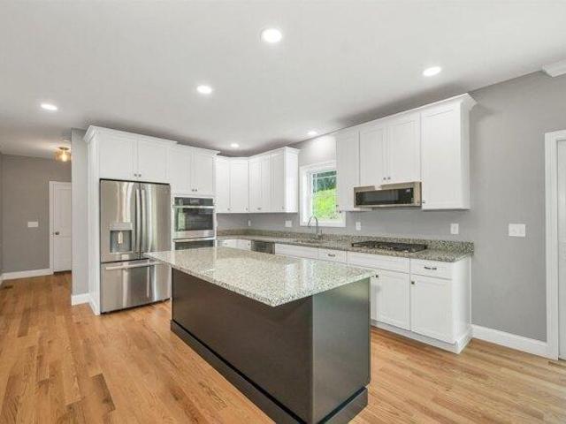 Condo for sale in East Concord, Concord