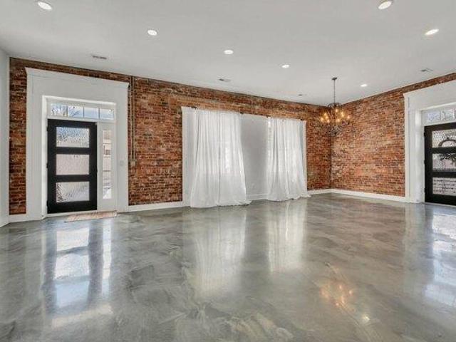 Condo for sale in Dickson Condo for sale in Dickson