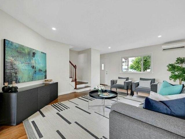 Condo for sale in Edgewater, New Jersey
