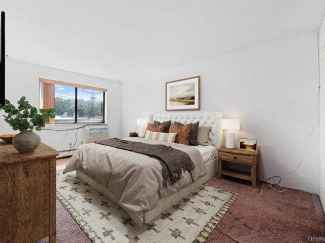 Condo for sale in Queens, Arverne
