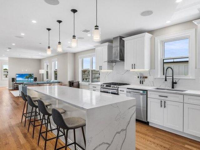 Condo for sale in Everett, Massachusetts