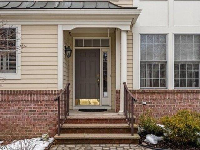 Condo for sale in Fairfield, New Jersey