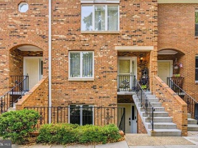 Condo for sale in Virginia