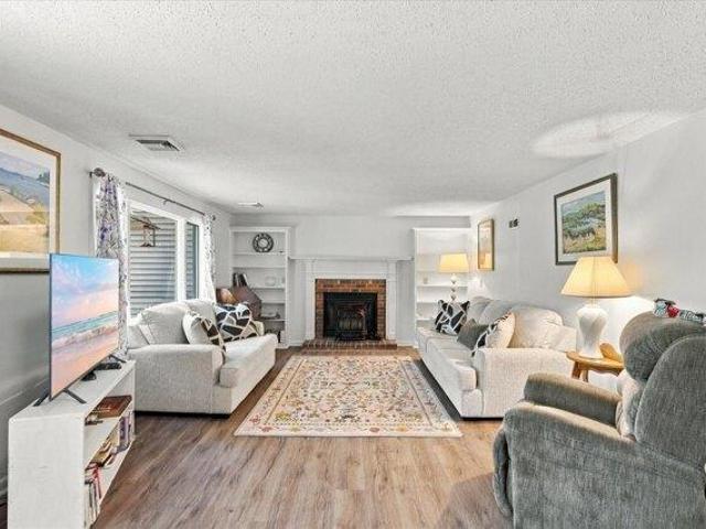 Condo for sale in Falmouth, Barnstable County
