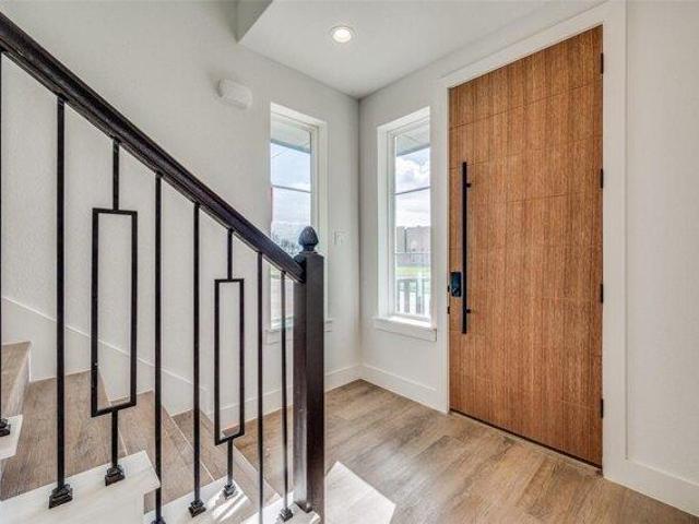 Condo for sale in Farmers Branch