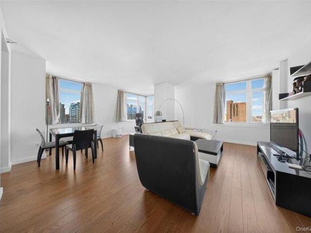 Condo for sale in Queens, Arverne