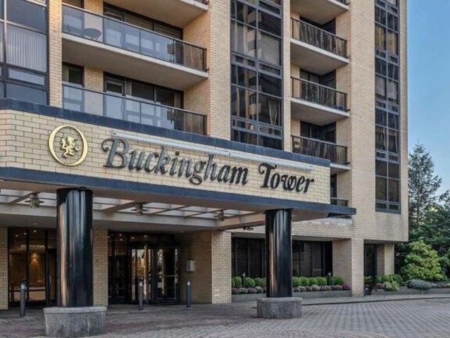 Condo for sale in Fort Lee, New Jersey
