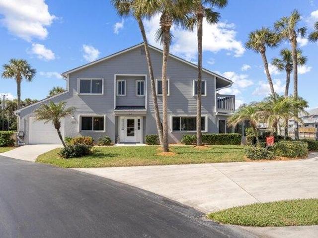 Condo for sale in Fort Pierce