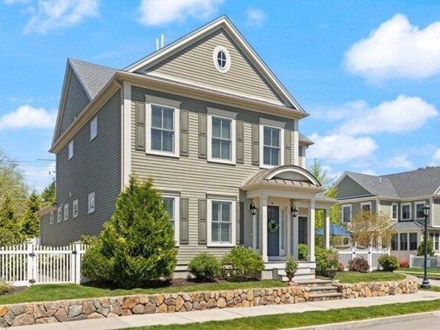 Condo for sale in Franklin, Massachusetts