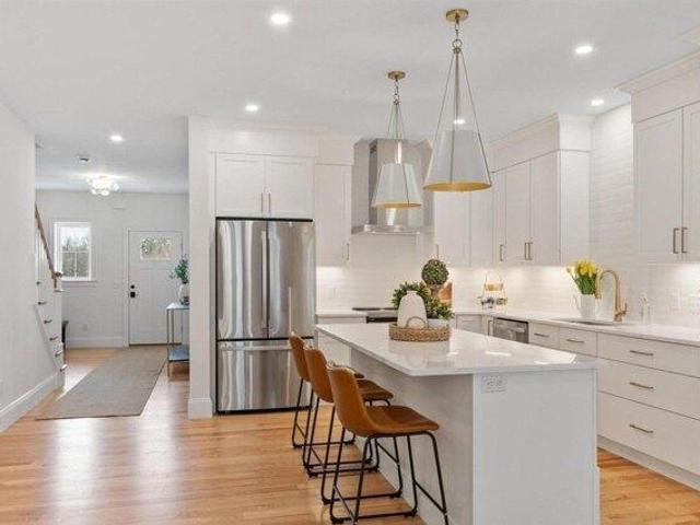 Condo for sale in Franklin, Massachusetts