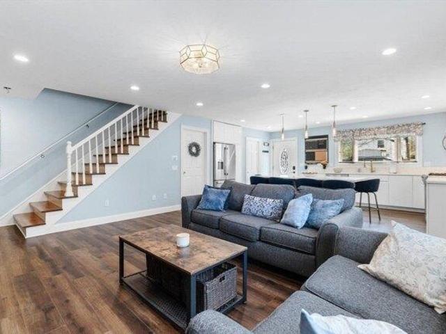 Condo for sale in Franklin, Massachusetts