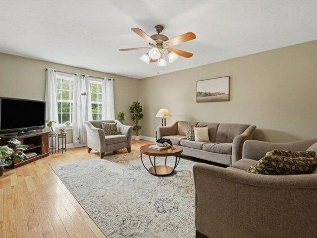 Condo for sale in Gardner, Massachusetts