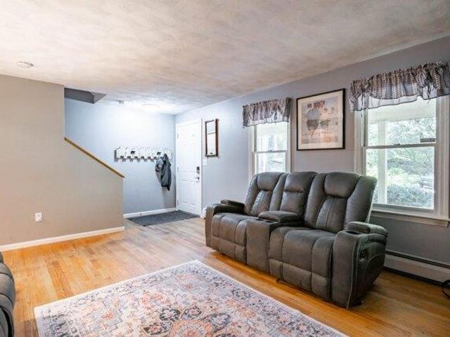 Condo for sale in Groton, Middlesex County
