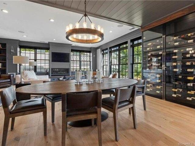 Condo for sale in Guilford, South Central Connecticut Planning Region