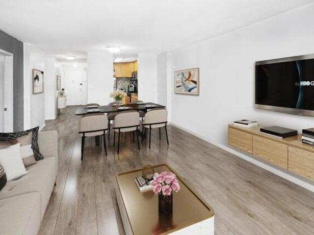 Condo for sale in Hudson, New Jersey