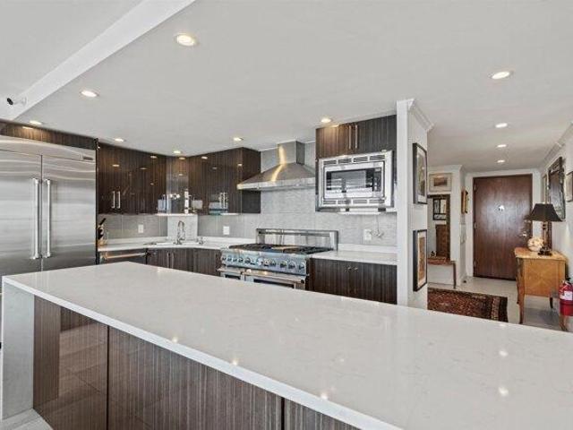 Condo for sale in Hudson, New Jersey
